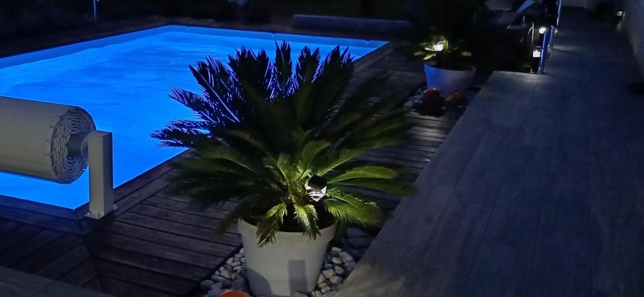 L'Atelier D'Adrien Apartamento Lesgor Exterior foto